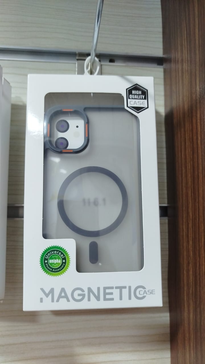 11 PRO STAND CASE