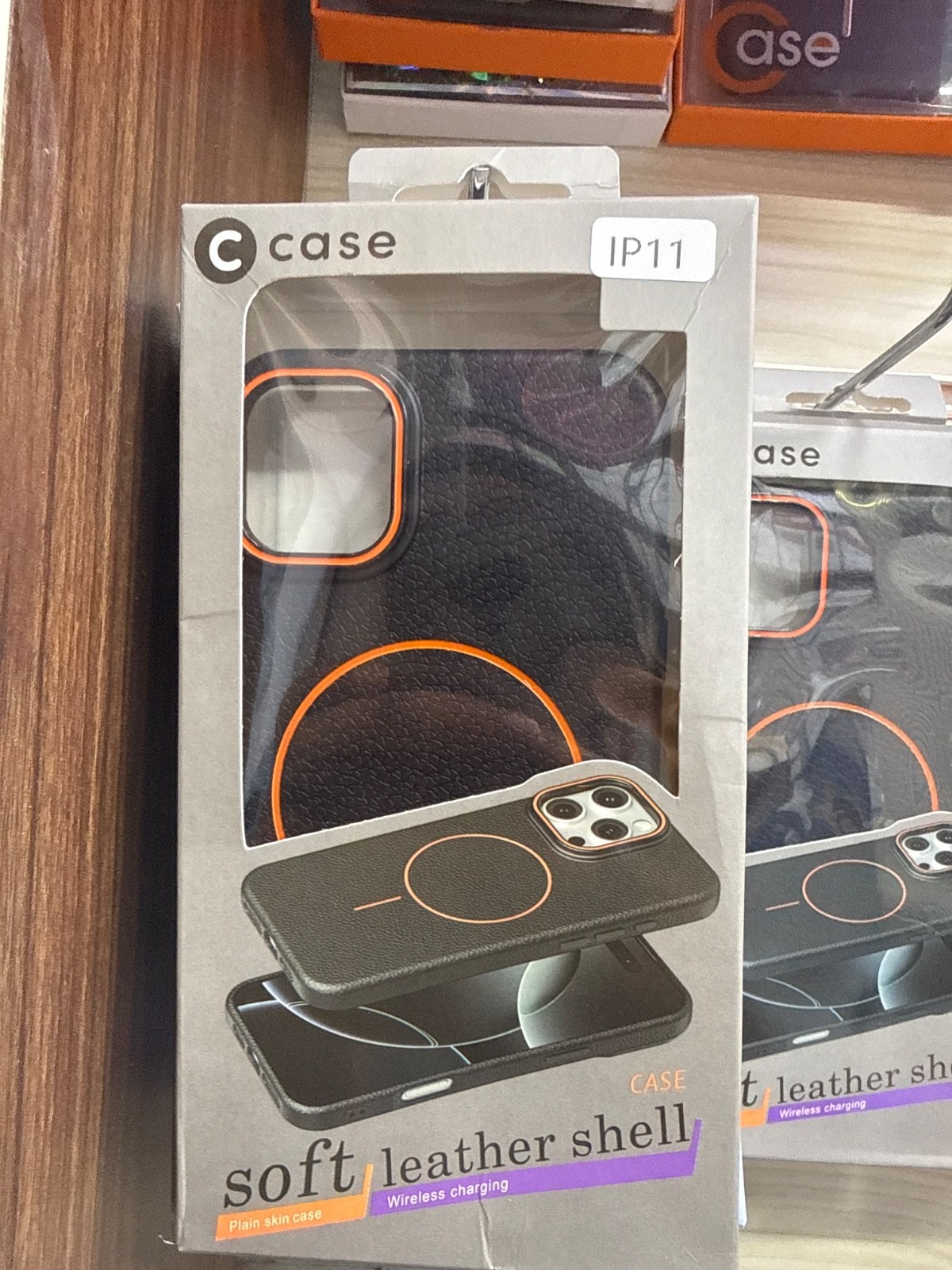 15 PRO LEATHER SHEEL CASE